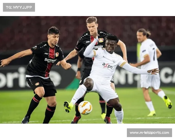 奥格斯堡1-1柏林联合,保级队互交白卷